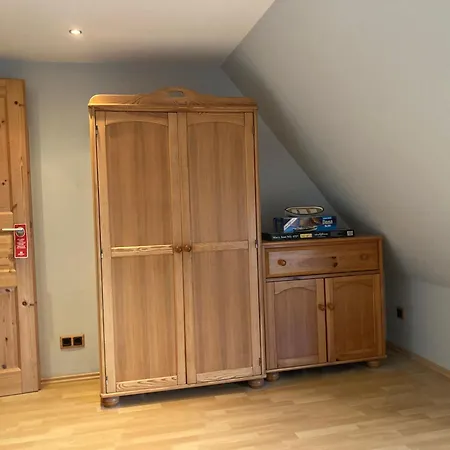 Sued West Mit 2 Sz, Terrasse Und Balkon, Strandnah By Unsere Urlaubszeit