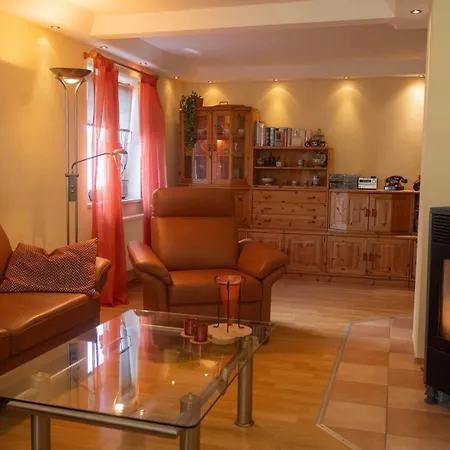 Sued West Mit 2 Sz, Terrasse Und Balkon, Strandnah By Unsere Urlaubszeit 克伦胡森