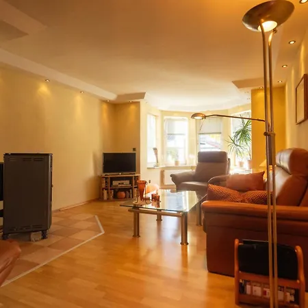 Sued West Mit 2 Sz, Terrasse Und Balkon, Strandnah By Unsere Urlaubszeit 度假居 *