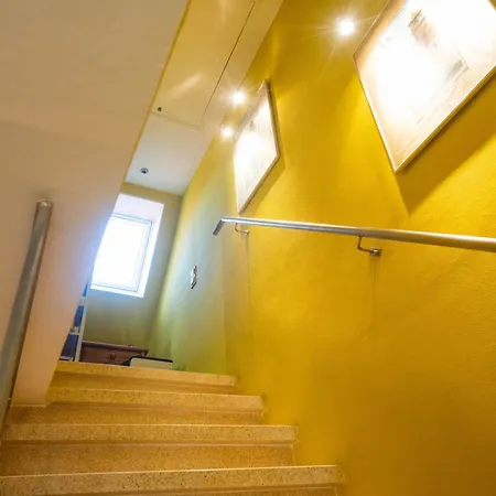 Sued West Mit 2 Sz, Terrasse Und Balkon, Strandnah By Unsere Urlaubszeit * 克伦胡森