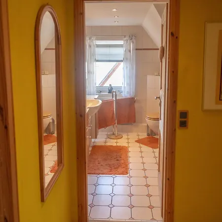 Casa de Férias Sued West Mit 2 Sz, Terrasse Und Balkon, Strandnah By Unsere Urlaubszeit