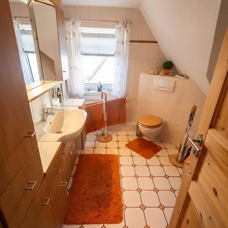 Sued West Mit 2 Sz, Terrasse Und Balkon, Strandnah By Unsere Urlaubszeit 度假居 *